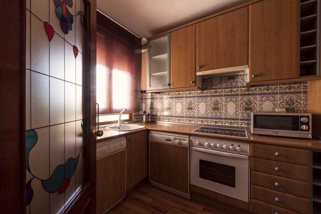 Ferienwohnung Atico-Terraza Imperial Toledo Zimmer foto