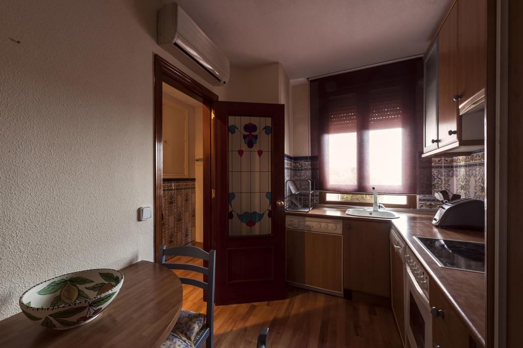 Ferienwohnung Atico-Terraza Imperial Toledo Zimmer foto